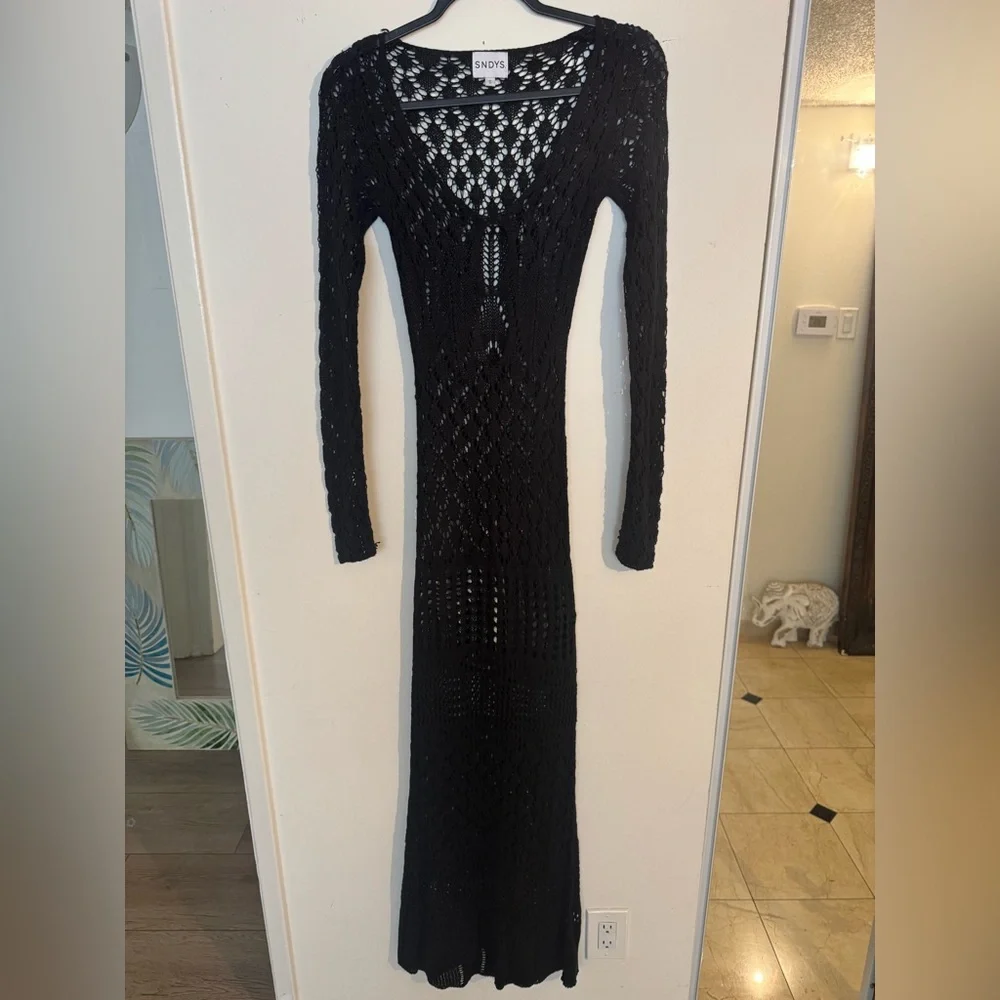 morgan crochet dress Teagan Floral Hand Midi / Blue | MESHKI spring apparel Inspiration for Engagement Shoot Size:1 (S/M) hugging lace bodycon dress